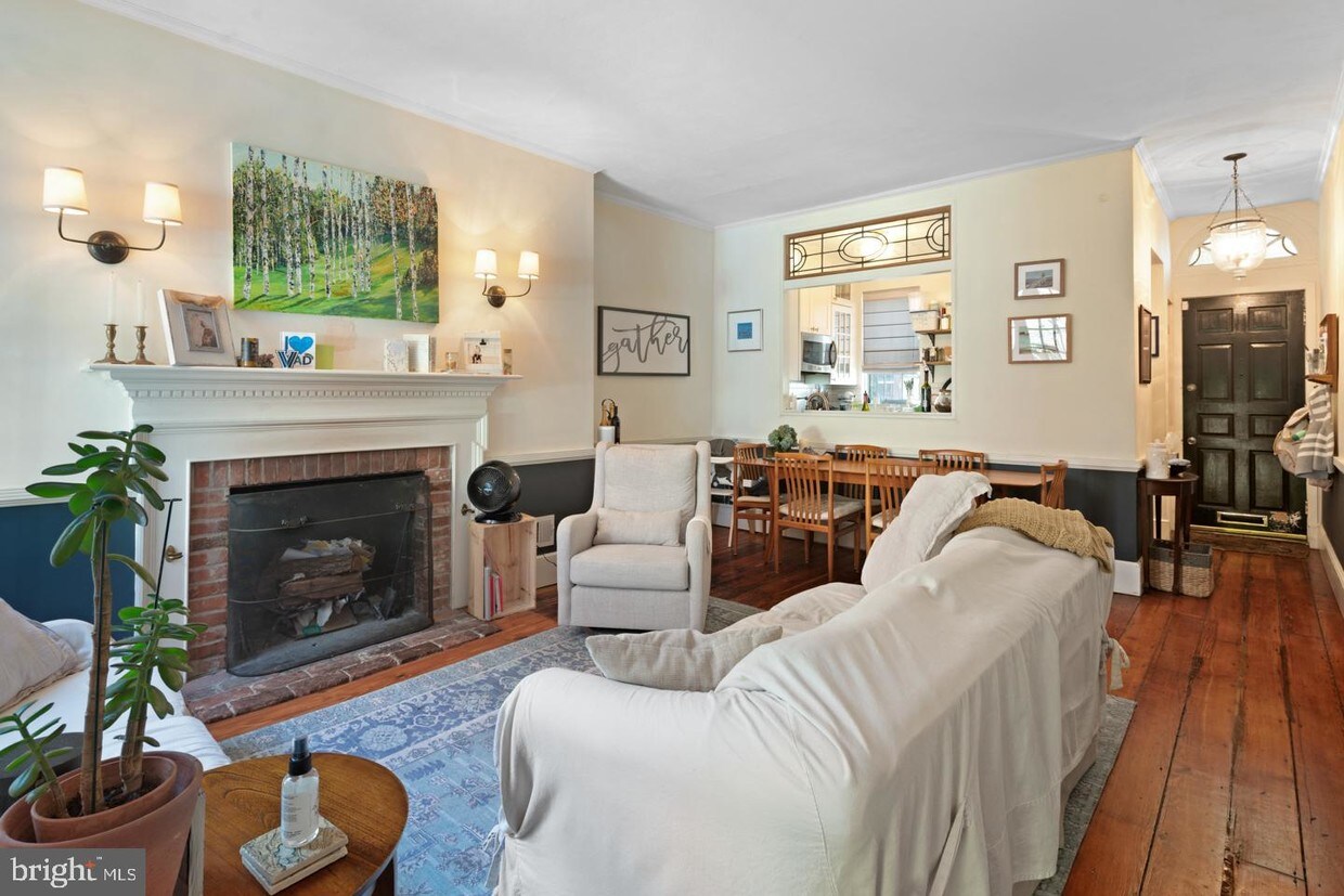 Primary Photo - 1245 Lombard St
