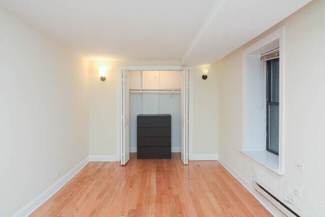 Foto del edificio - 1350 N Dearborn St
