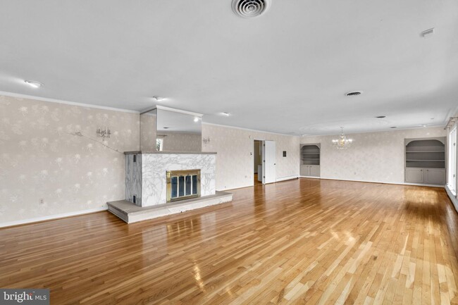 Building Photo - 13680 Triadelphia Mill Rd