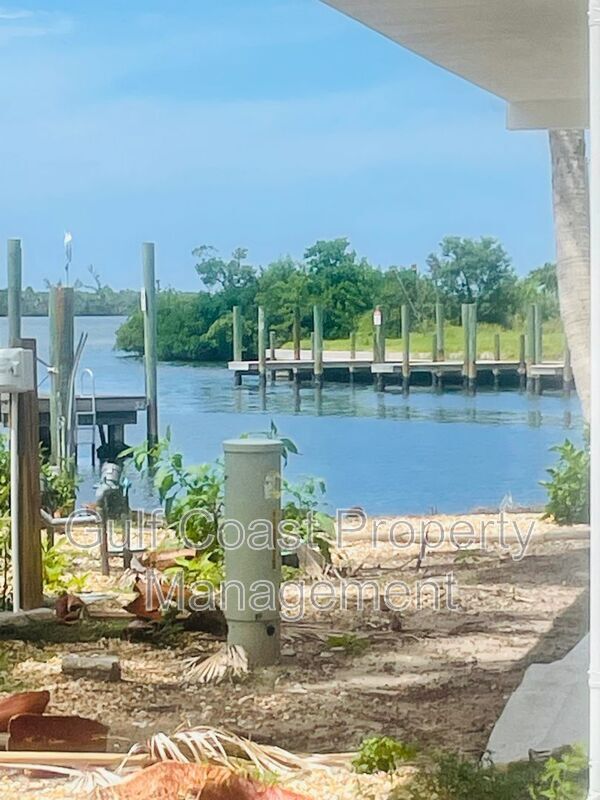 Foto del edificio - 8238 Harborside Cir