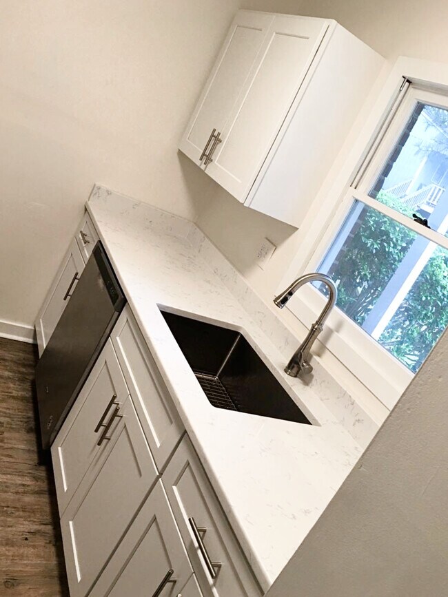 210 Carmichael Ct Unit 210, Cary, NC 27511 Condo for Rent in Cary, NC