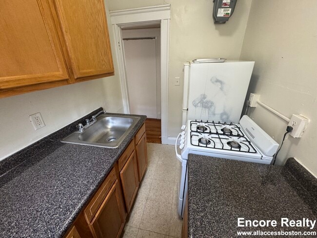 Building Photo - 1179 Boylston St