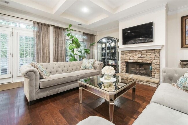 Building Photo - 1153 Dunwoody Village Dr