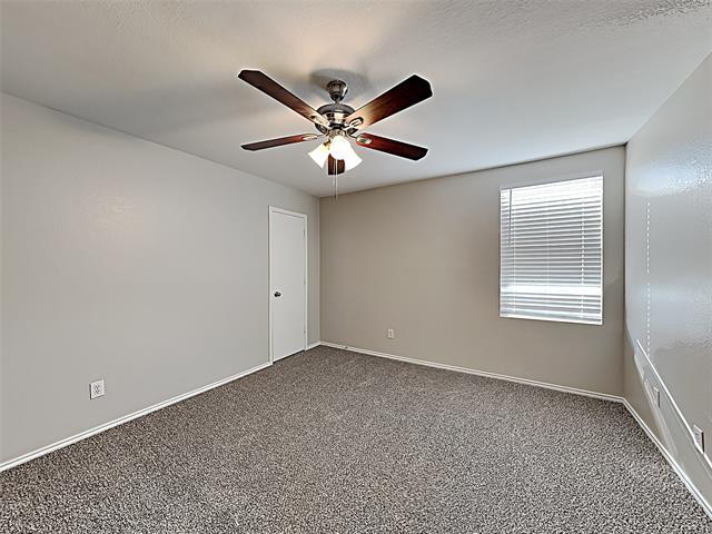 Building Photo - 1329 Lauren Dr