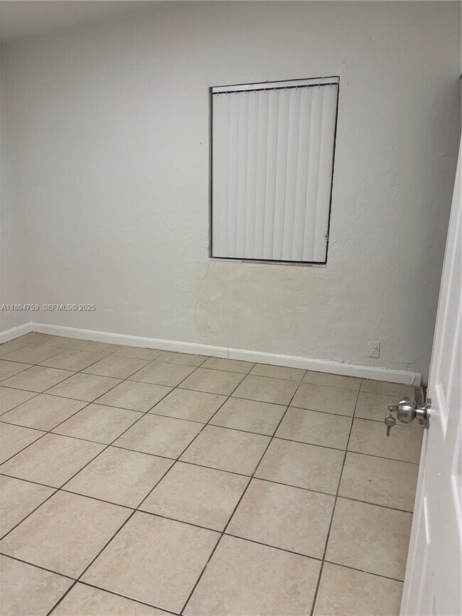 Foto del edificio - 2070 Washington Ave