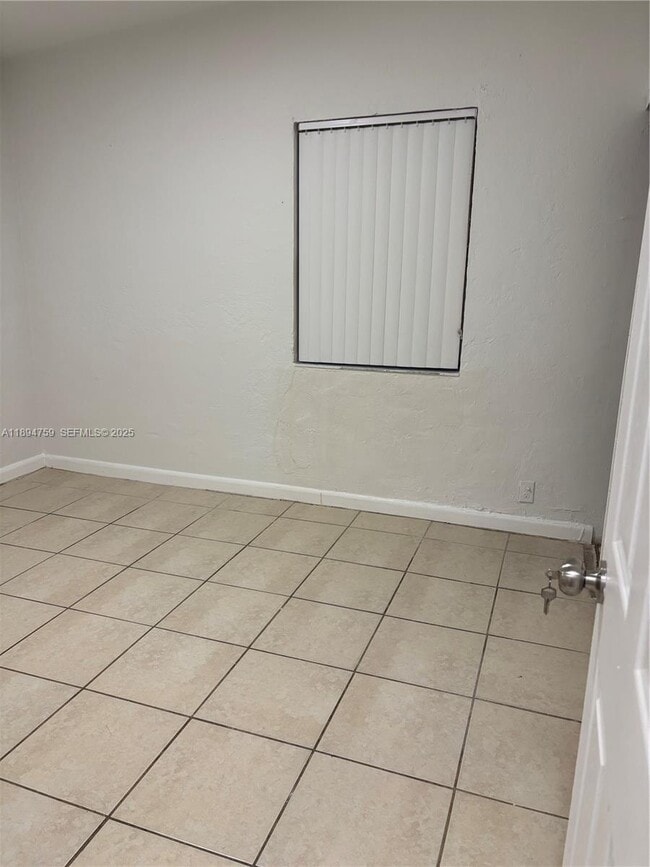 Building Photo - 2070 Washington Ave