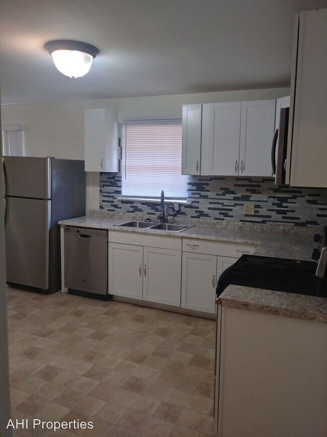 Building Photo - 3 br, 2 bath House - 2611 Laverne Drive