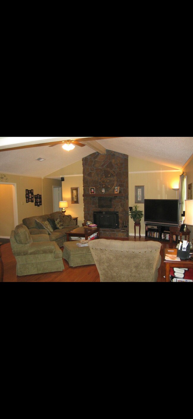 Foto del edificio - 388 L P Mann Dr