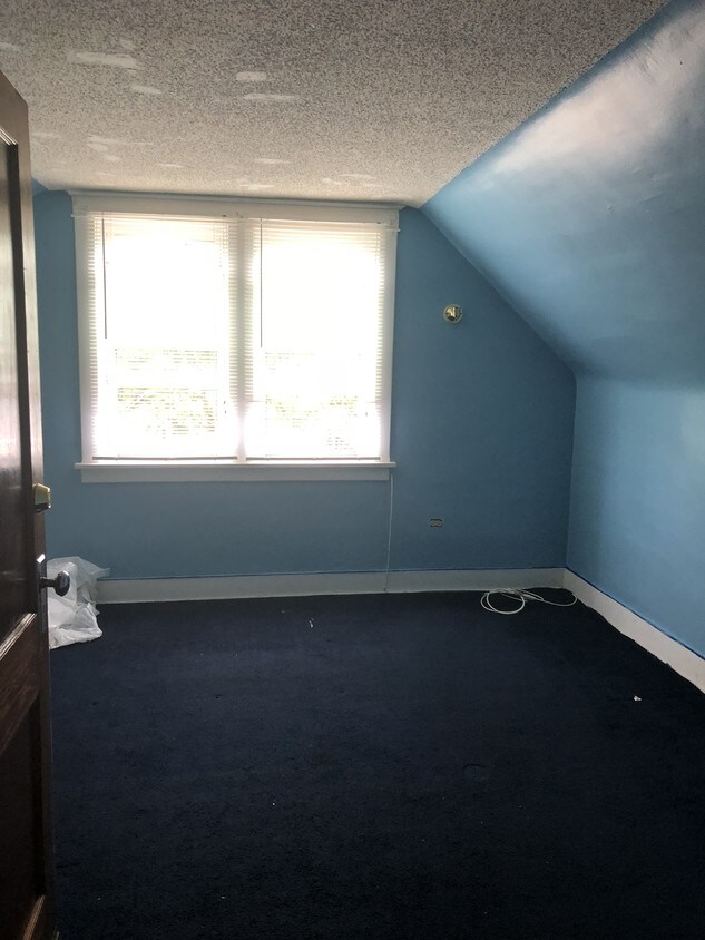 Foto principal - 39 Littlefield Ave