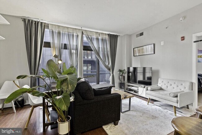 Foto del edificio - 2120 Vermont Ave NW