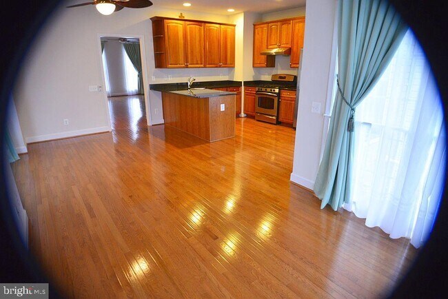 Foto del edificio - 13700 Maple Sugar Ln