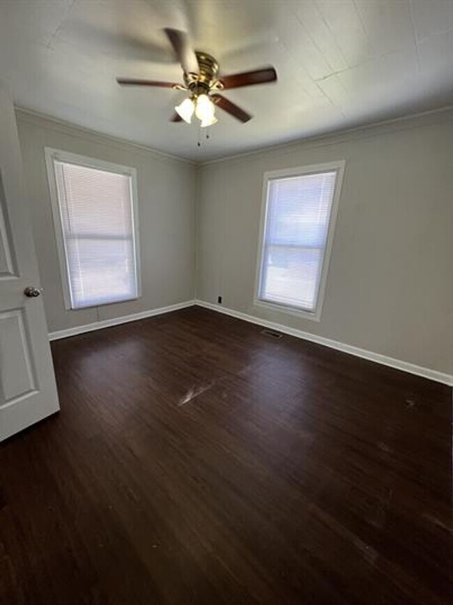 Foto del edificio - Charming one bedroom in South Charleston