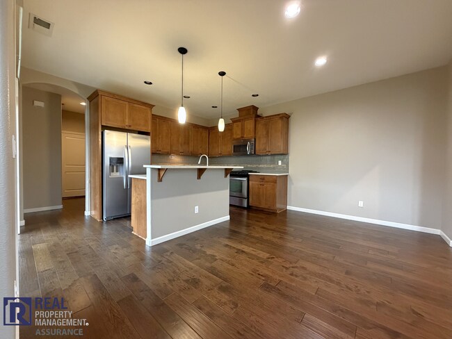 Foto del edificio - 16629 NW Rossetta St