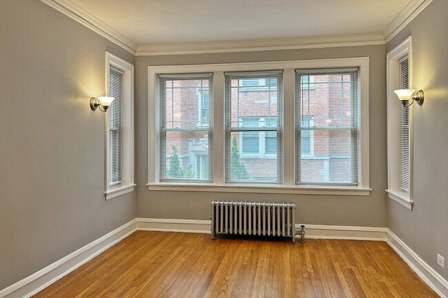 Foto del edificio - 101-111 S. Harvey Ave. and 237-249 South B...