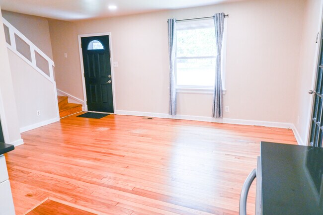 Foto del edificio - 1001 Willow Lawn Dr