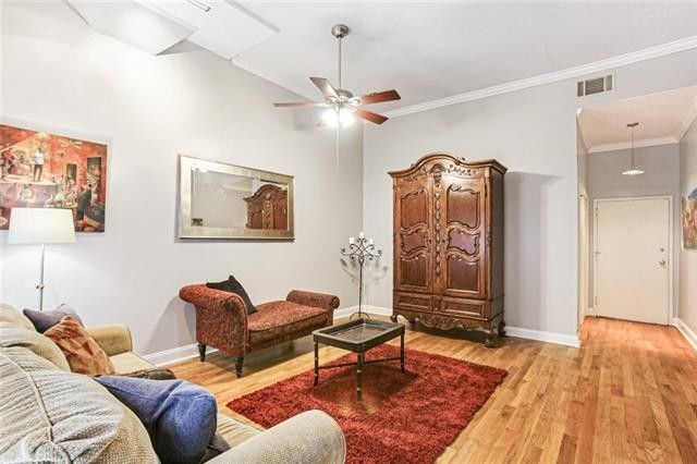 Foto del edificio - 760 Magazine St