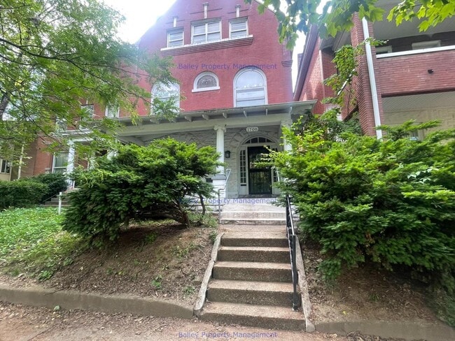 Building Photo - 1708 S 2nd St