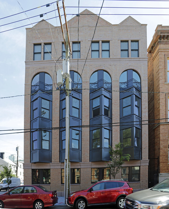 Building Photo - Erie Street Flats