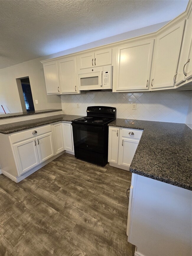 Building Photo - 511 S Roosevelt Ave