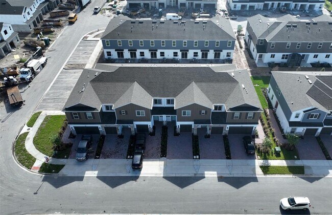 Building Photo - 14807 Harvest St