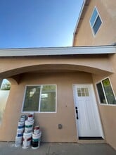 Building Photo - 540 W Elm Ave