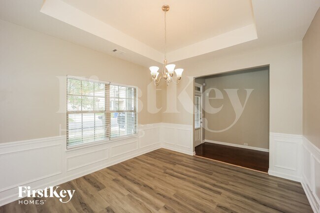 Foto del edificio - 7794 Flyaway Rd