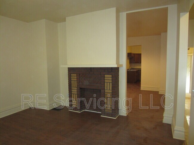 Building Photo - 4025 Lydia St