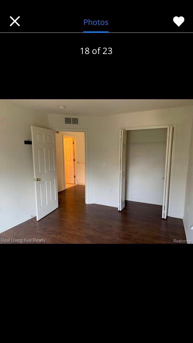 Bedroom second upstairs - 26025 Pinehurst