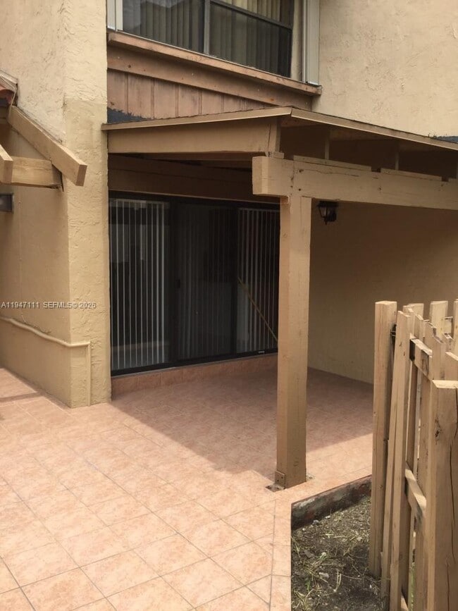 Foto del edificio - 10303 NW 9th St Cir