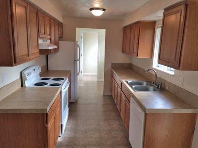 Photo - Gateway area updated 2-story duplex House