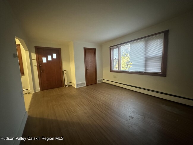 Foto del edificio - 6140 NY-9G