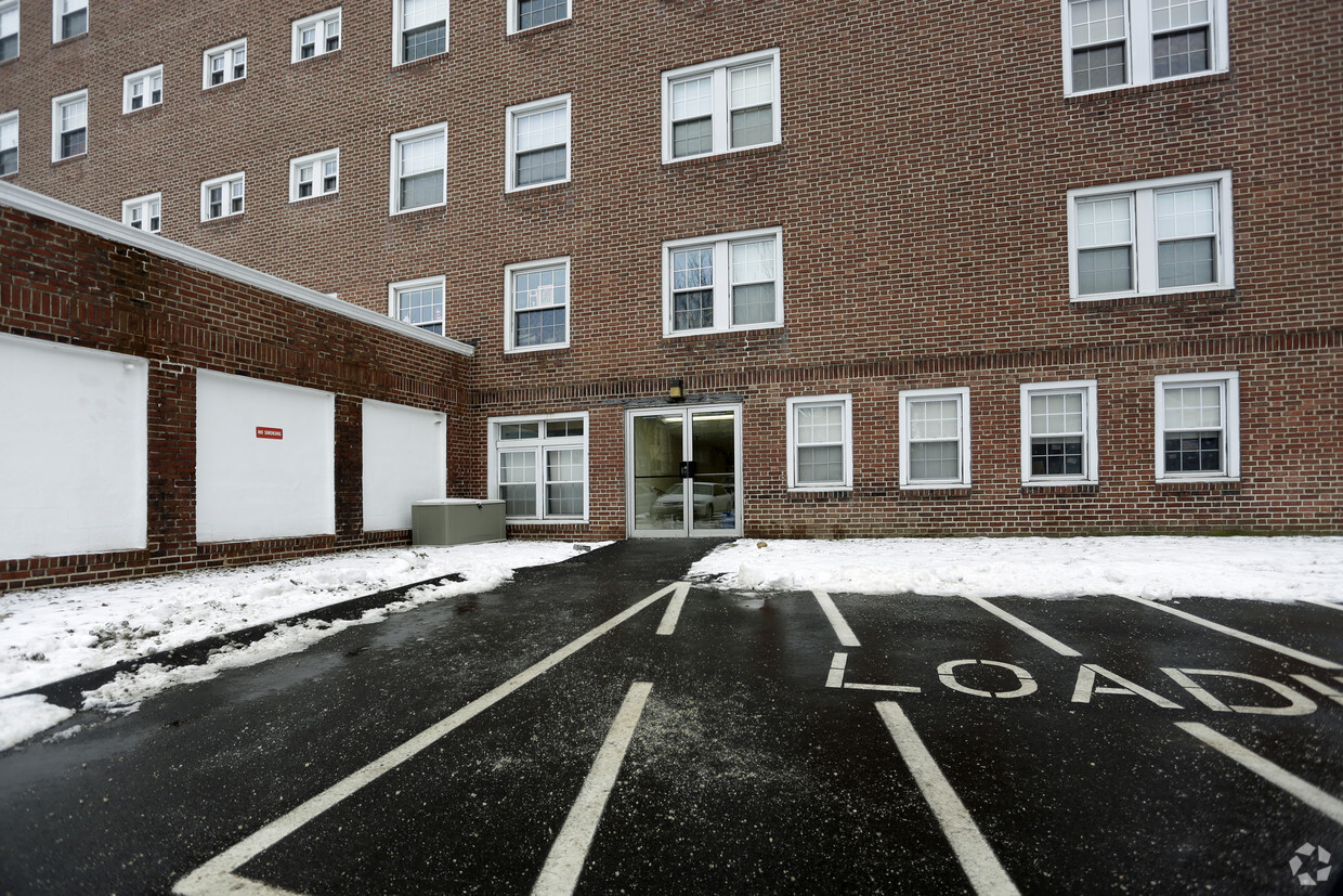 Building Photo - Portsmouth Place Apartments