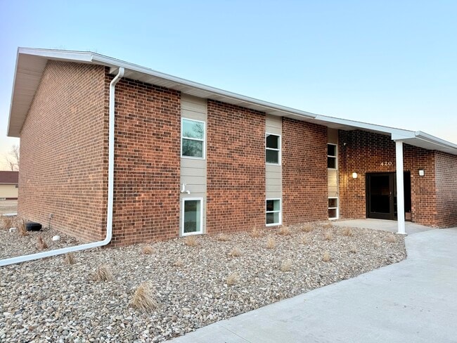 Building Photo - Brickyard Apartments