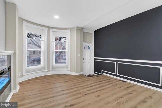 Building Photo - 1116 S Carey St