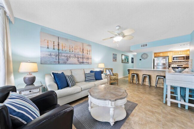 Building Photo - 407 W Beach Blvd