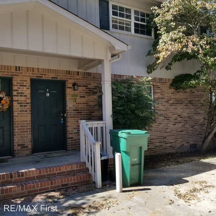 Primary Photo - 3275 Wrights Ferry Rd