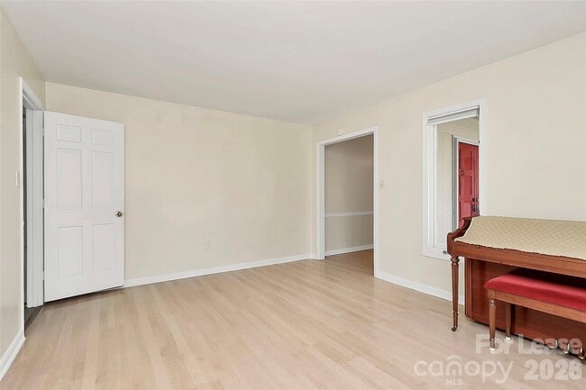 Foto del edificio - 6635 Olde Savannah Rd