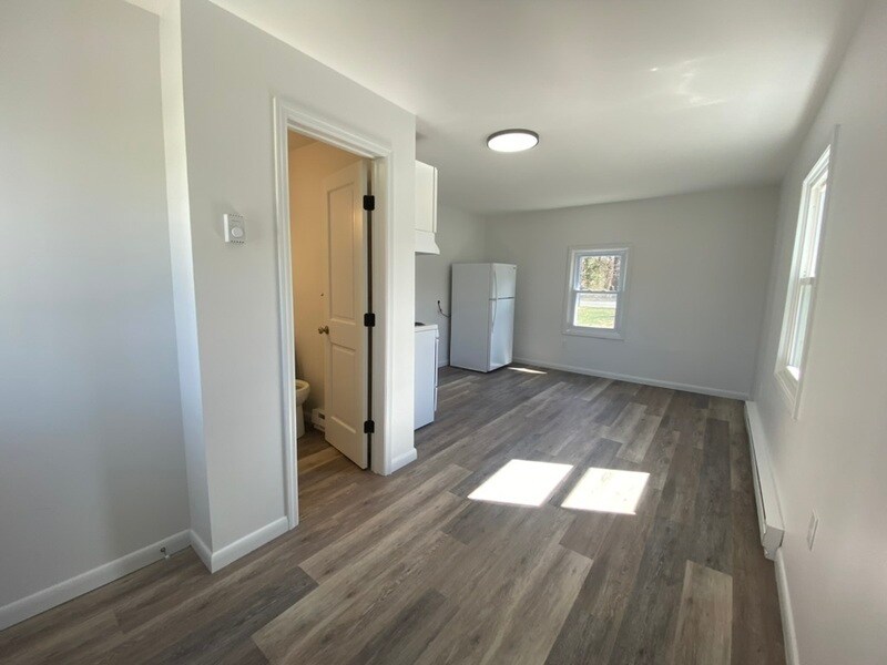 781 Neighborhood Rd, Lake Katrine, NY 12449 Condo for Rent in Lake