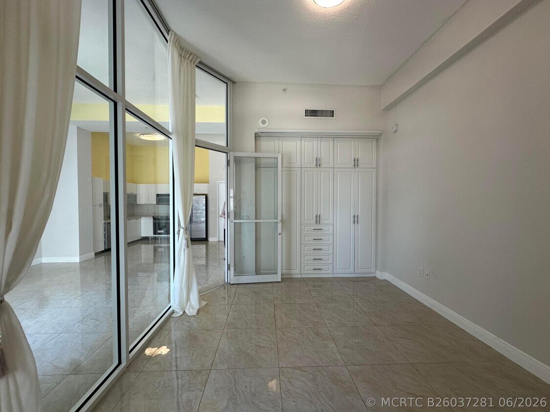 Foto del edificio - 234 NE 3rd St