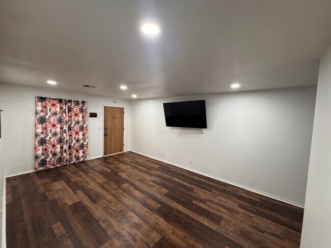 Foto del edificio - 309 Liza Ln