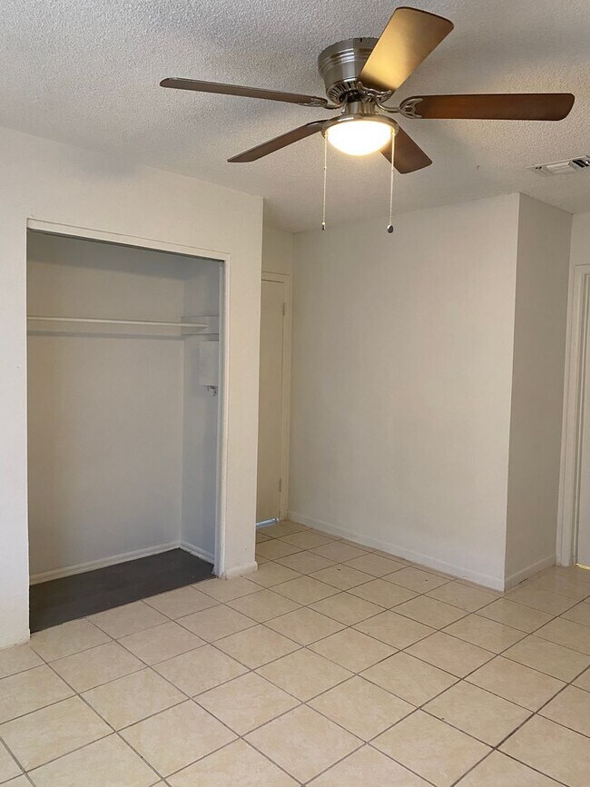 Building Photo - 7770 Skolout St