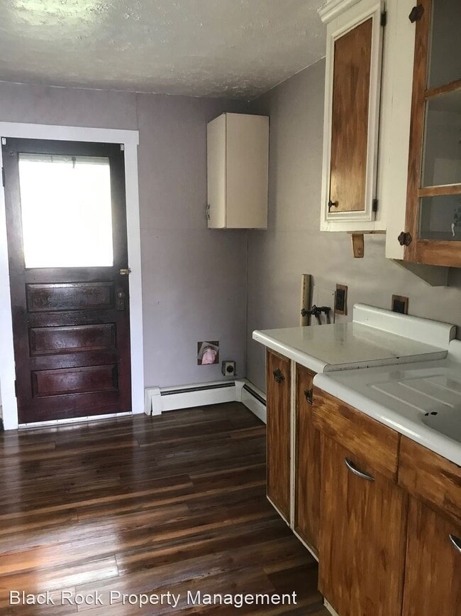 Building Photo - 2 br, 1 bath House - 140 Patterson street