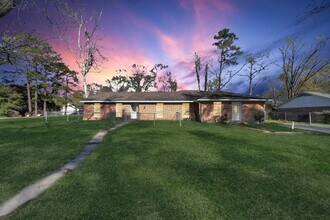 Building Photo - 5103 Karu Dr