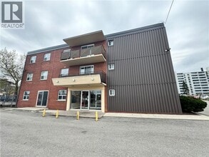 Building Photo - 105 Tia Dr