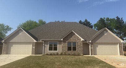 Building Photo - 1416 Page Vly Cir