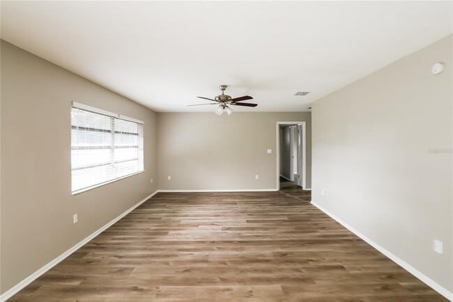 Foto del edificio - 1247 Kingston Ave