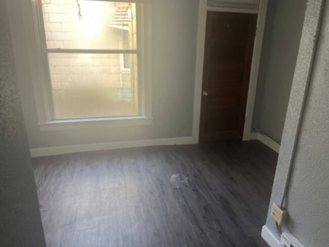 Foto del edificio - 2525 S Clinton St