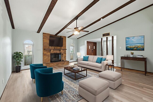 Building Photo - Charming 3-Bed Brick Home with Spacious Layout, Updated Floors & Cozy Fireplace in Grand Prairie