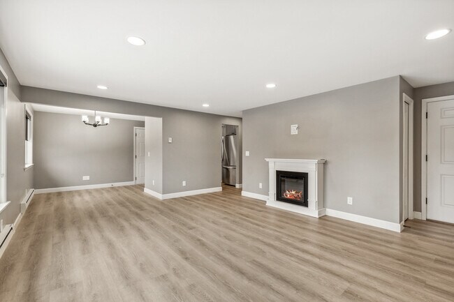 Building Photo - 5302 21st Ave SW