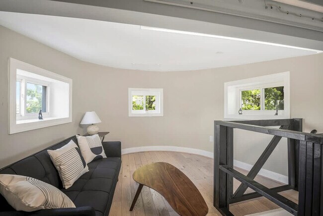 Foto del edificio - 45 Rhode Island Ave NE